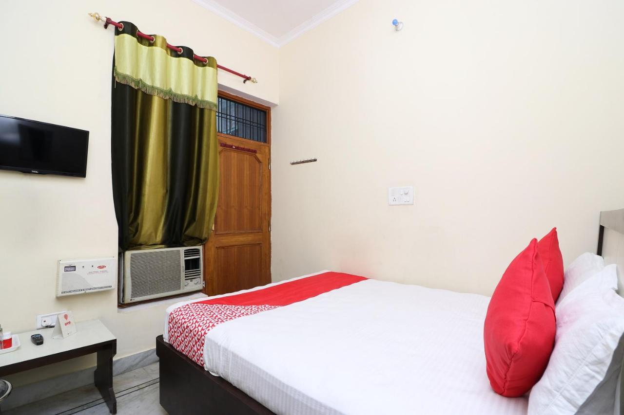Oyo 9008 Hotel Jmd Inn Chinhat Dış mekan fotoğraf